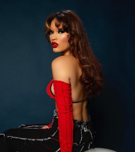 Maxine Ashley pornographic actress images