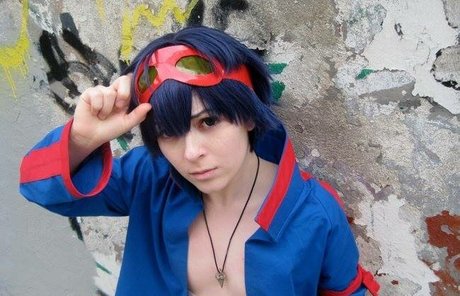 Aara Lee nude model pics