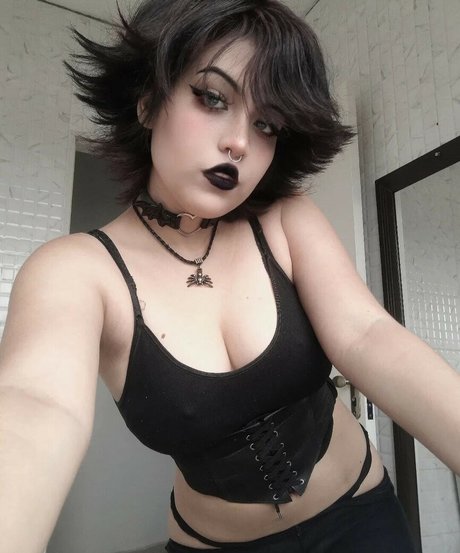 Pampammyh erotic model image