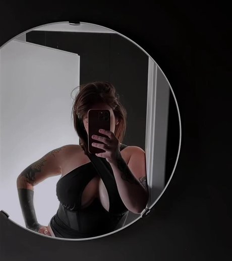 Yvimustang pornstar naked pictures