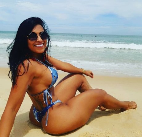 Gi Souza perfect star archive