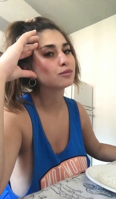 Meredithblake nude actress pictures