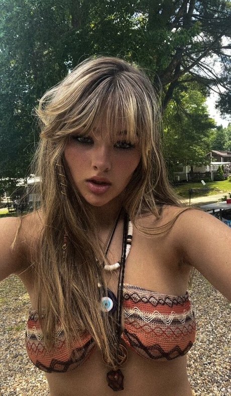 Ember Vail exclusive model photo