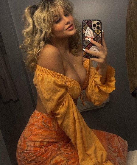 Ember Vail star hot pics