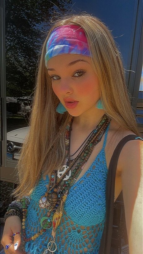 Ember Vail nudes model photo