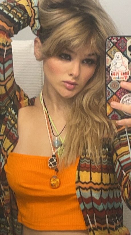 Ember Vail hot actress photo