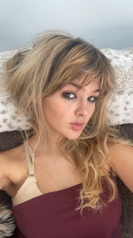 Ember Vail porn actress pic