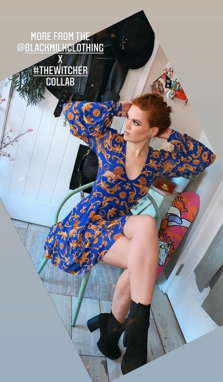 Hollie Bennett pornographic model picture