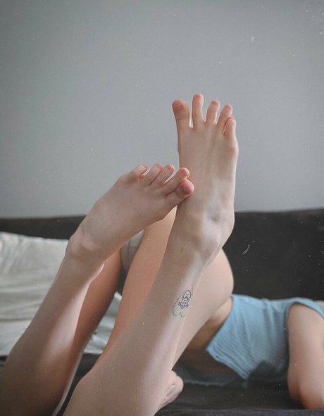 Molly cemma top star pics