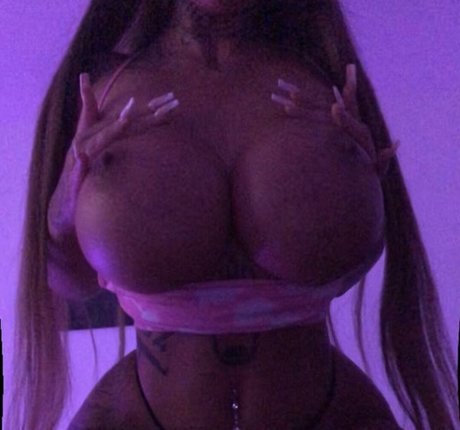 lola official sex actress image