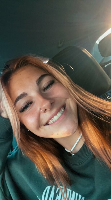 sue 333 art actress pic