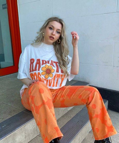 Amber R Brightman pornographic actress archive