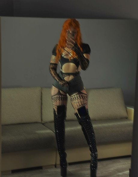 malymvaa star sex images