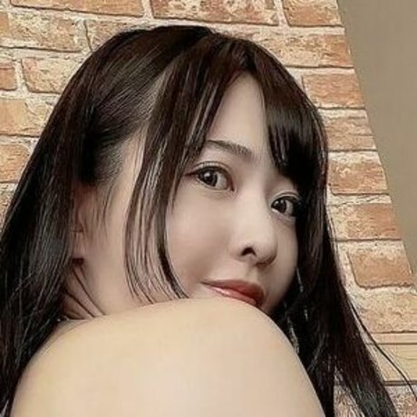 Chan Yota pretty actress photos