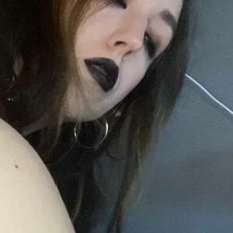 LilzTea sex actress pics