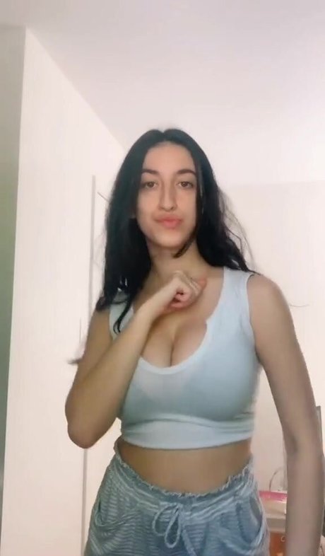 Rebeckuh naked pornstar pic