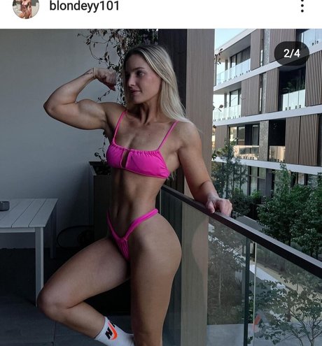 Blondeyy101 erotic pornstar img