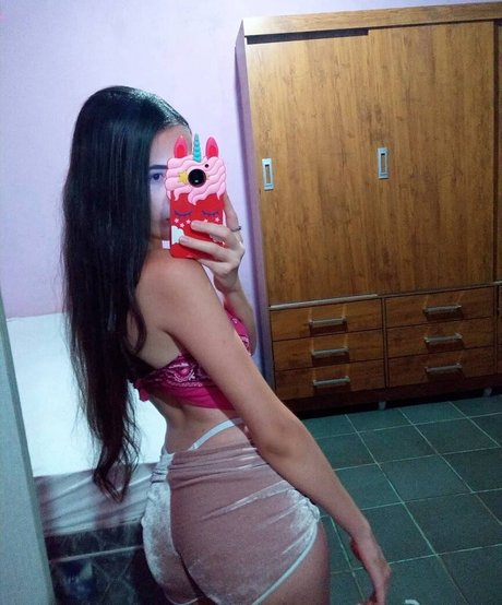 Gemeas Marina model sexy img