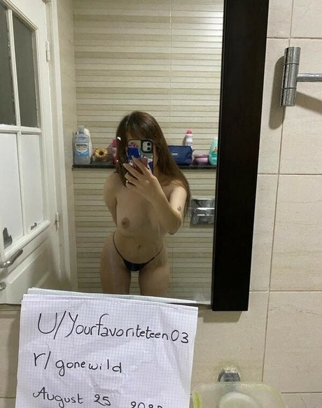 yourfavoriteteen03 sexy star pics