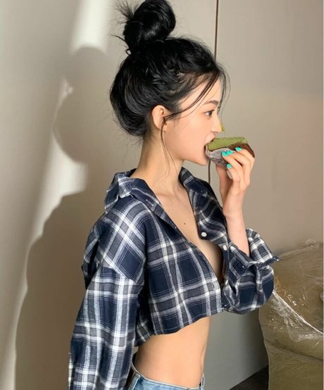 somsom o0o star hd gallery