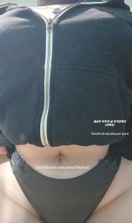 Draconiarv nude actress photos