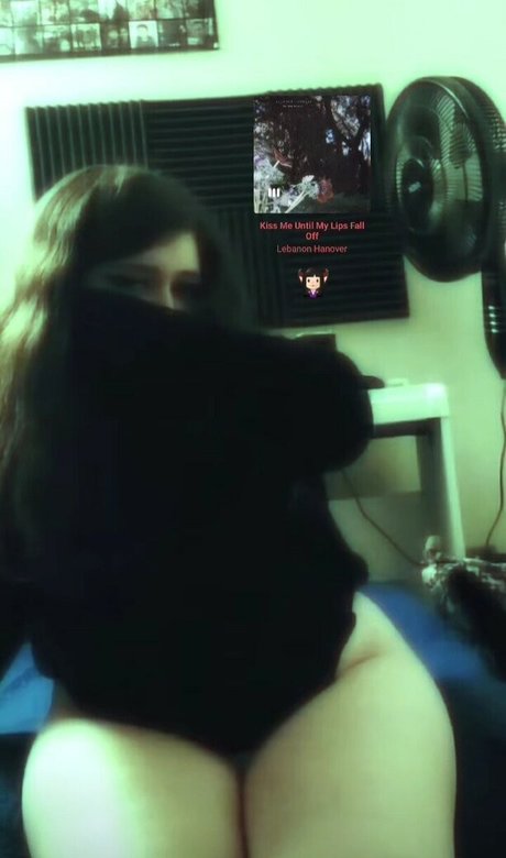 Draconiarv nudes model gallery