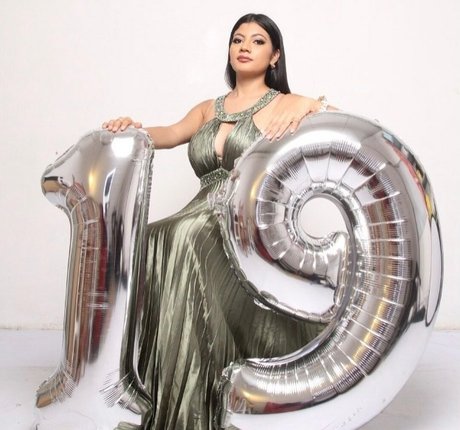 Paola Bustamante nice actress photos