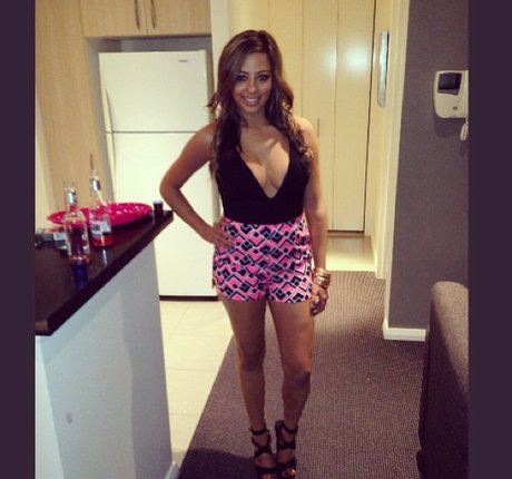 Wears ren star pretty galleries