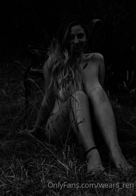 Wears ren nice model photos