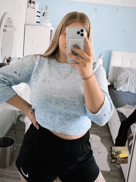 Aline Zwahlen pornstar adult photo