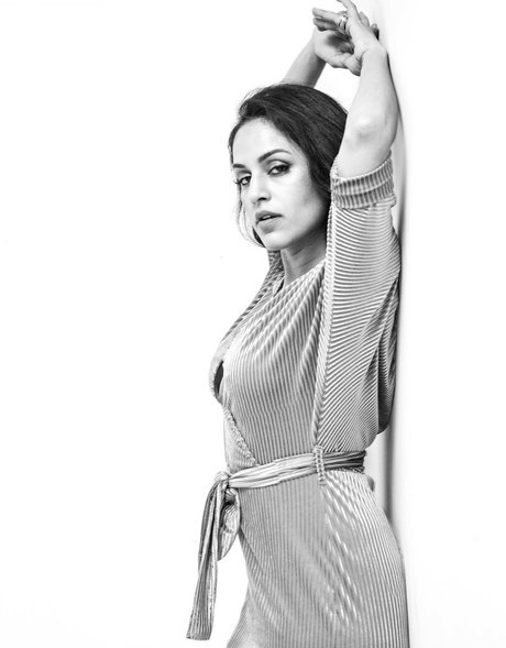 Agam Darshi pornstar erotic galleries