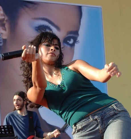 therubyegy model high quality images