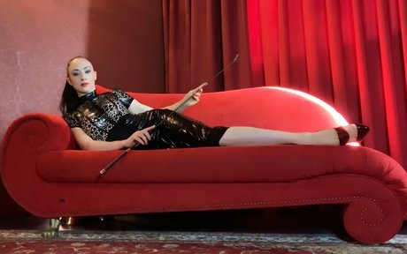 Lady Mephista model hd image