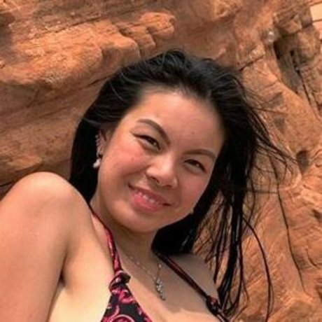 kaitlinshee model high quality photo