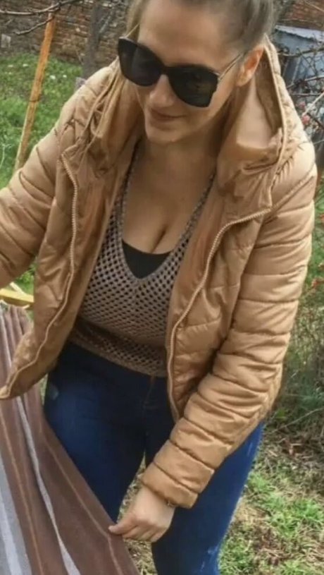 Stella Vulcheva art star photos