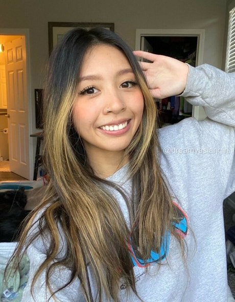 dreamyasiangirl adult model pics