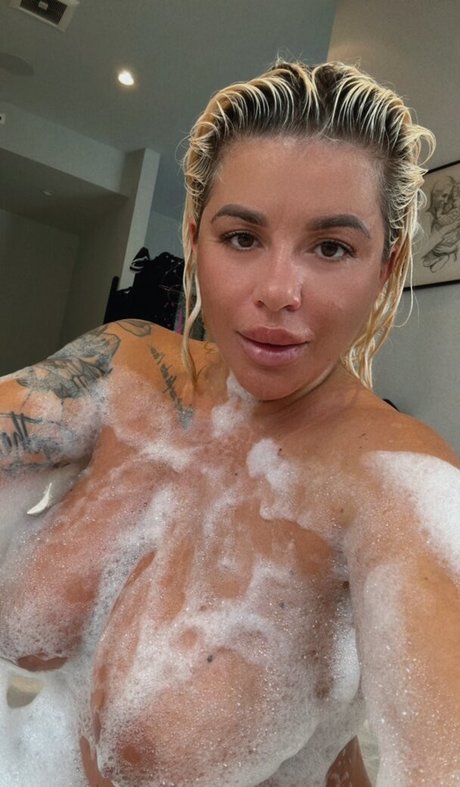 Raluval sexy actress photo