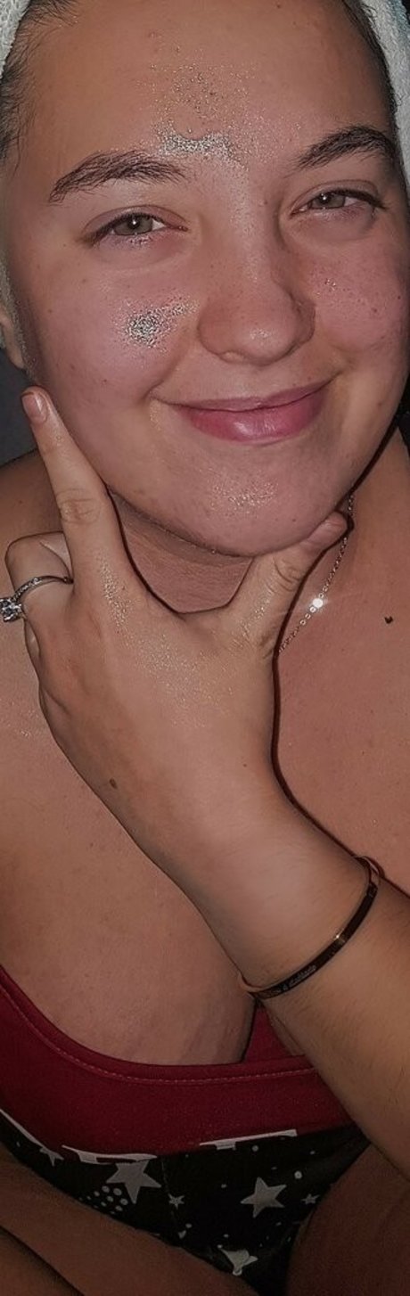 cumslut val star naked image