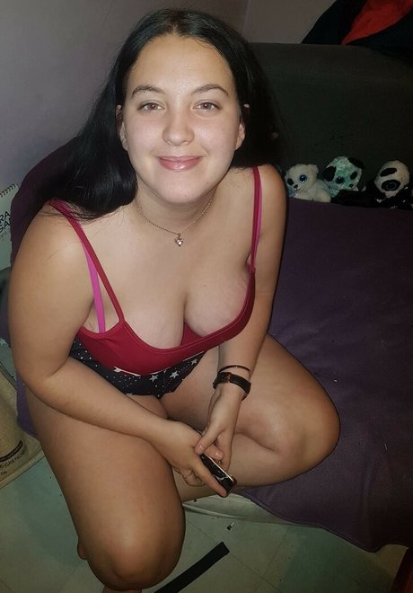 cumslut val model xxx photos