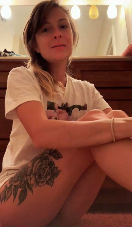 Fill Potential model hd pictures