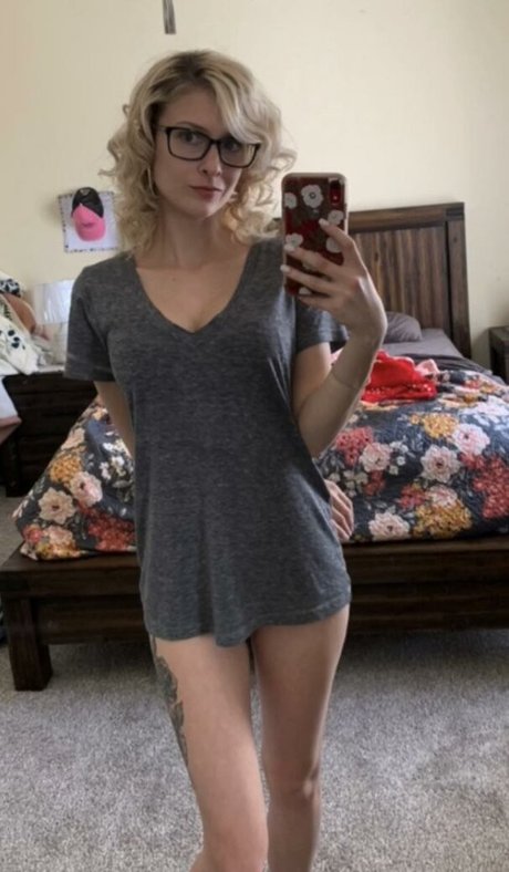 Fill Potential pornstar sexy img