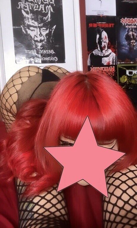 Metalslutttt hot model pic