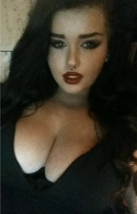 Megan Carys Gomer high quality model gallery