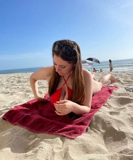 Lily Patrick star high quality photo