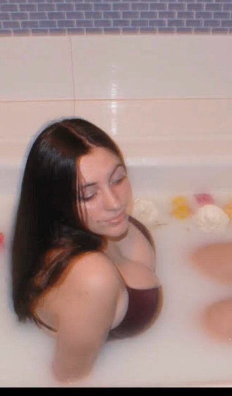 Lily Patrick pretty star image