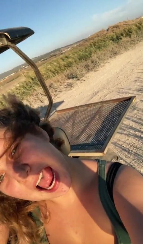 Ori Yaron pornographic model pictures