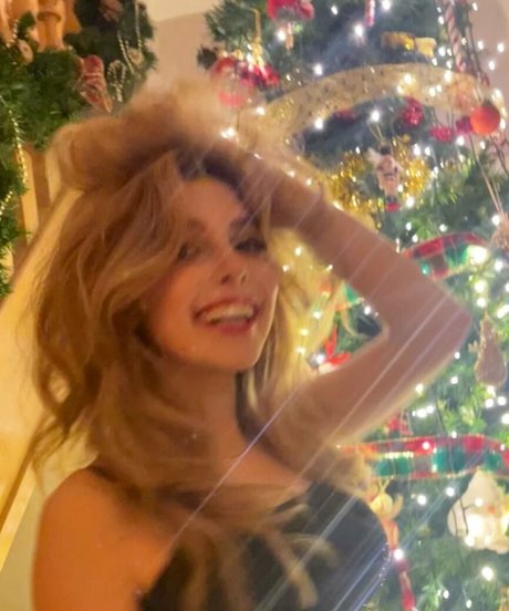 Eleanor Worthington top actress galleries