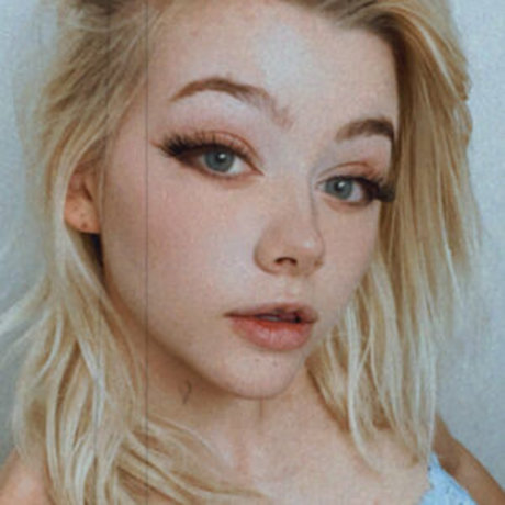 Justine Paradise nude star photo