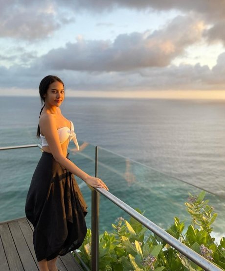 Anya Geraldine pornstar high quality pics