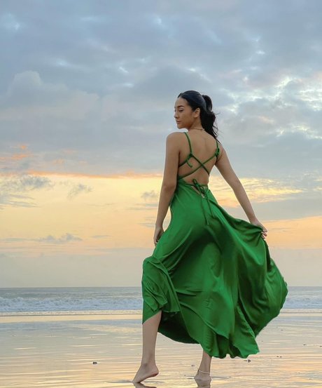 Anya Geraldine model photo